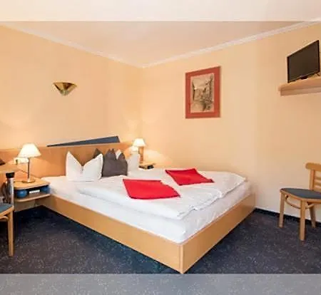 Otel Muehlhaeuser Hof 4*