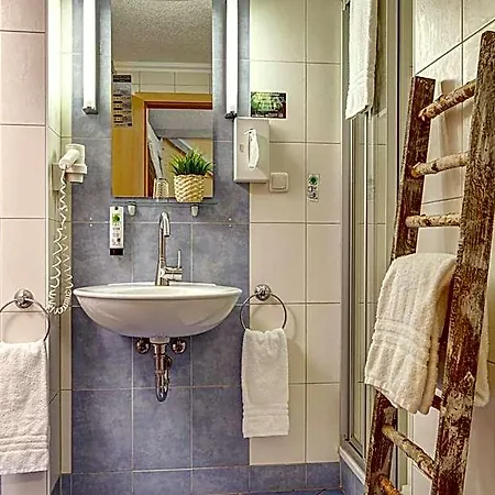 Otel Muehlhaeuser Hof 4*